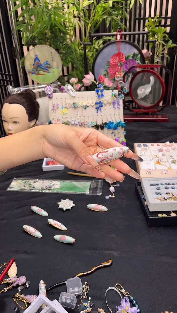 织绣团*非遗苏绣手工饰品