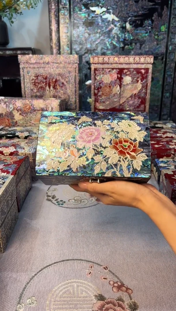 黑金鲍全满螺·弘贝雅螺钿漆器文化馆