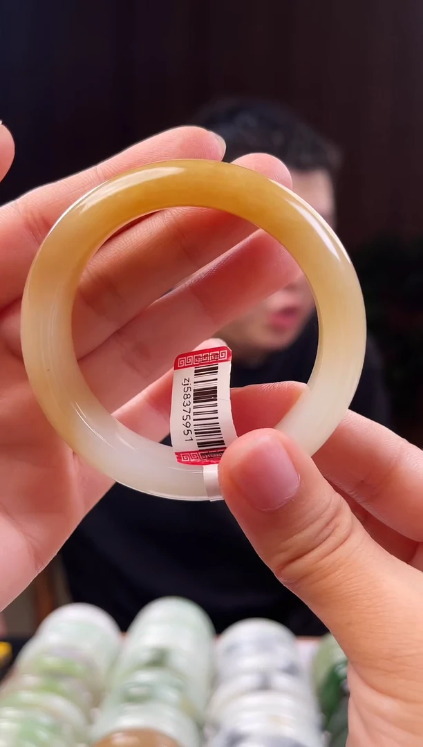 和田玉手镯未镶嵌51+圈口5951