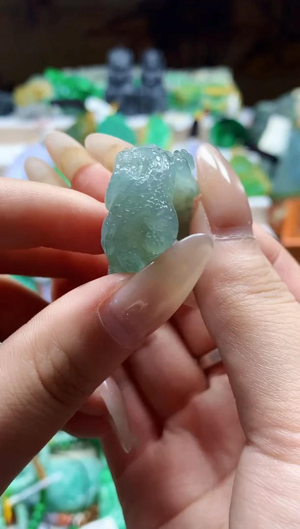 颈饰未镶嵌翡翠萨*斯天然A货翡翠