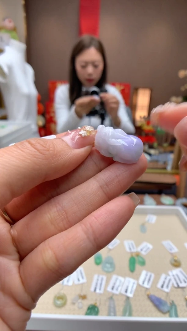 【闪购商品】翡翠颈饰18K金镶嵌貔貅