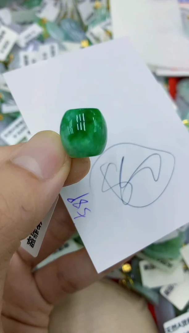 颈饰未镶嵌翡翠11111111111