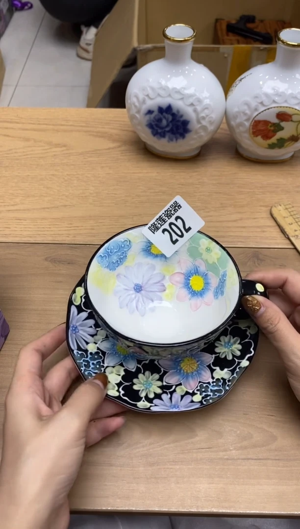 瓷片隆莲瓷器欢迎大家
