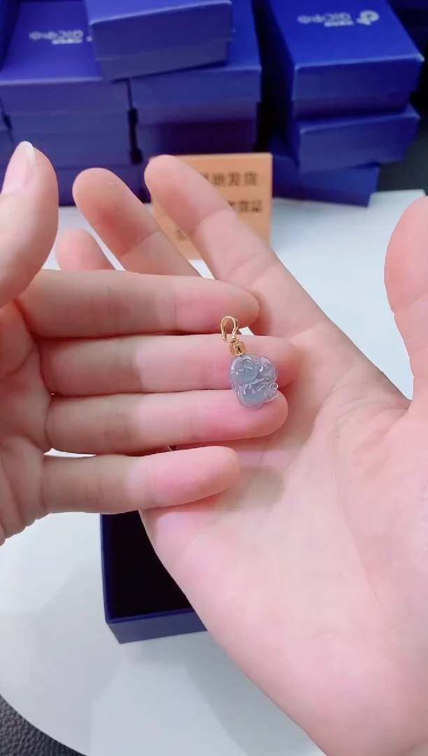 翡翠未镶嵌颈饰