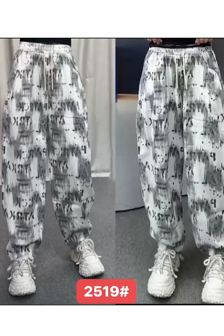 潮牌女装QJB夏款薄牛仔裤