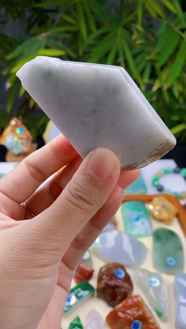 定制翡翠未镶嵌翡翠