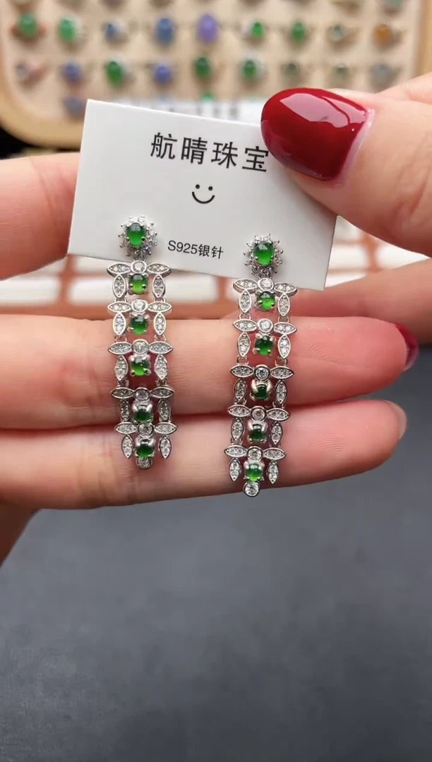 未镶嵌戒指翡翠一物一证一礼盒