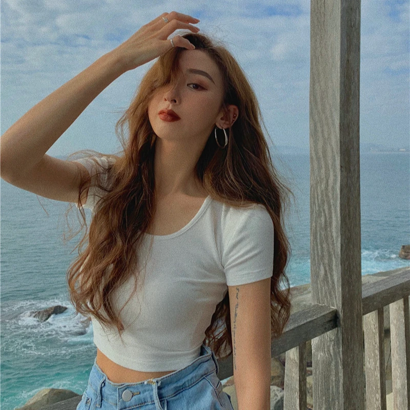 纯欲风白色紧身U领短袖T恤女夏季甜辣性感修身内搭短款显胸上衣潮