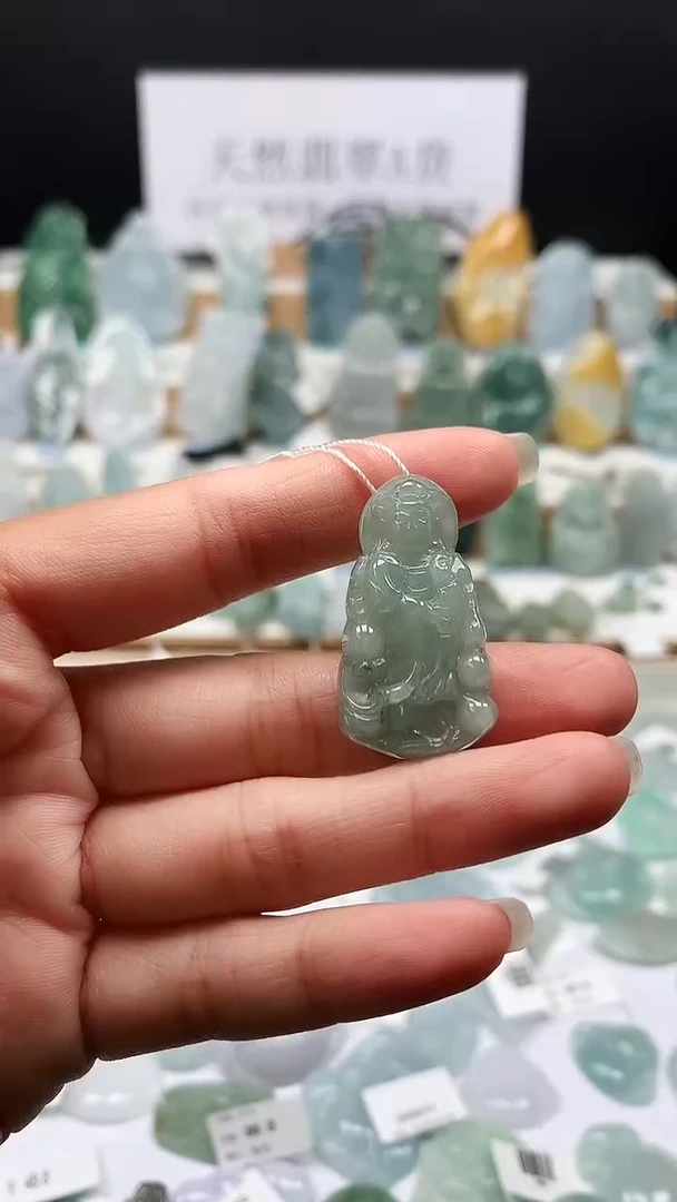 吊坠(不含链)未镶嵌翡翠31站观音