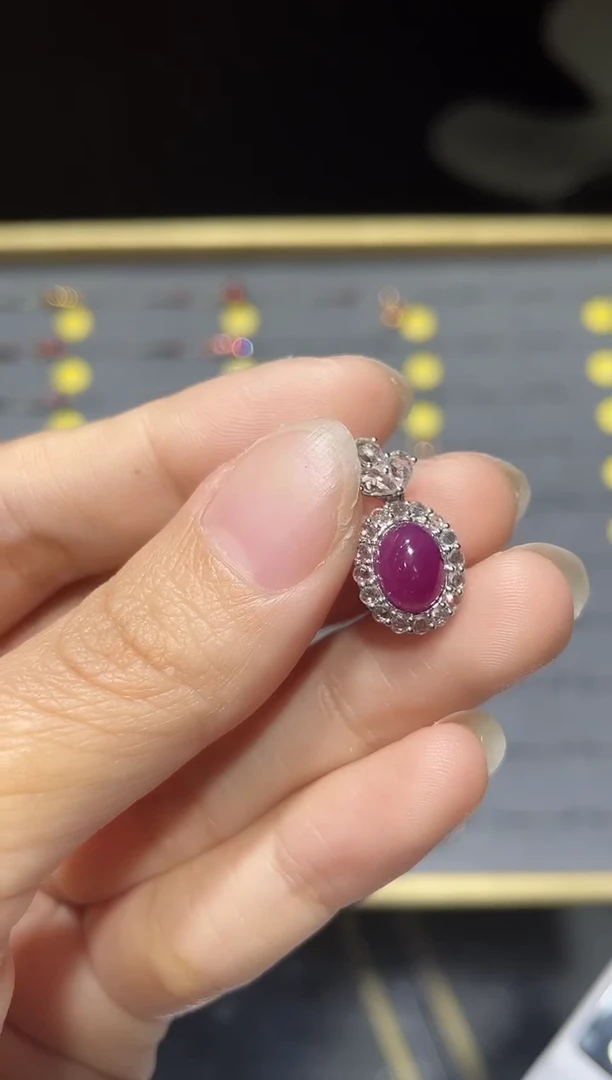 吊坠(不含链)18K金镶嵌红宝石红宝石