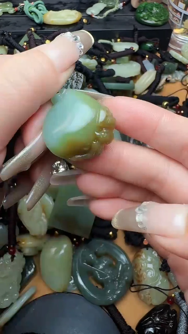 【闪购商品】和田玉颈饰未镶嵌1