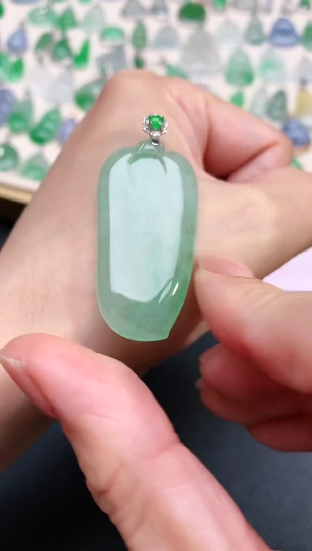 翡翠18K金镶嵌吊坠(不含链)福瓜|2800+0