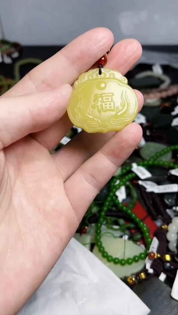 颈饰未镶嵌和田玉1