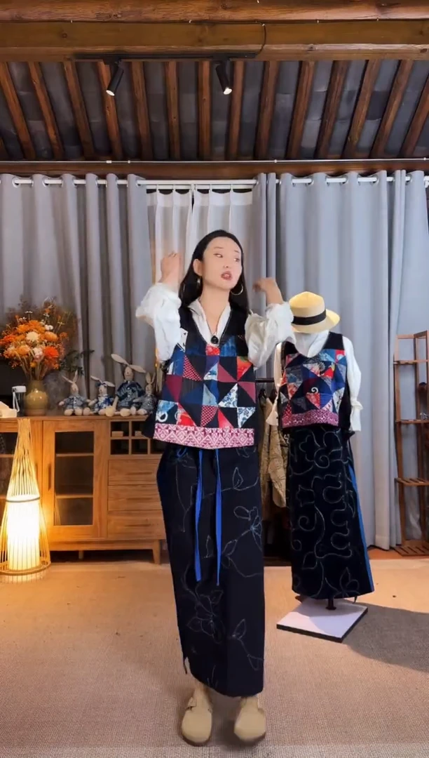 【闪购商品】设计师款老绣马甲
