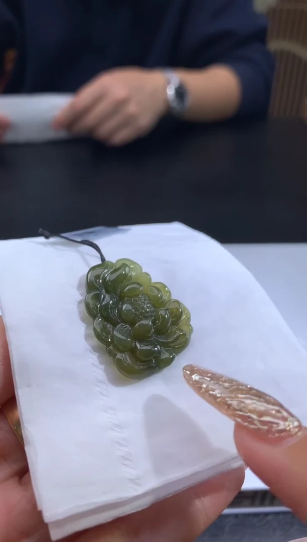 未镶嵌定制翡翠百**乐翡翠