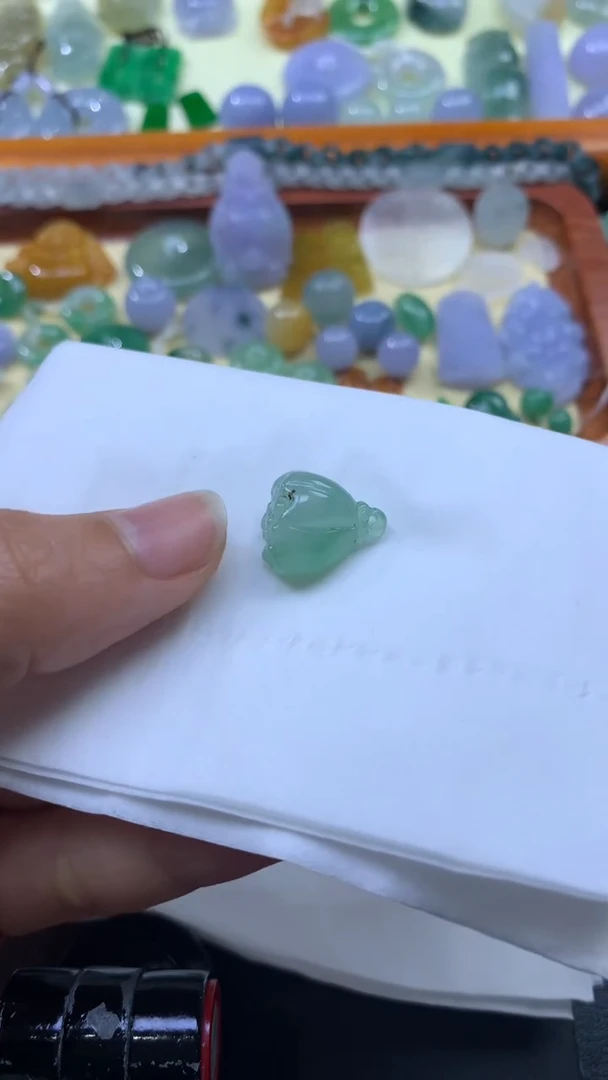 【闪购商品】定制翡翠未镶嵌翡翠