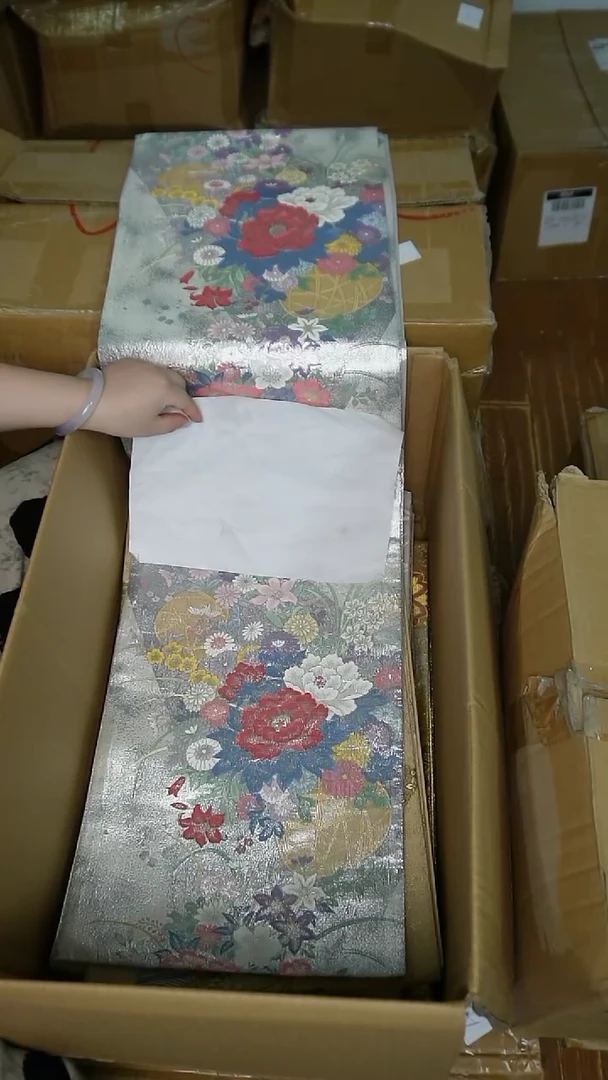 织绣由牡丹花卉图
