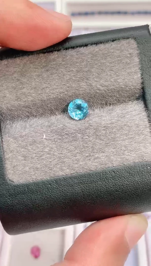 托帕石裸石1.18-卡6.5mm-9.9天然托帕石