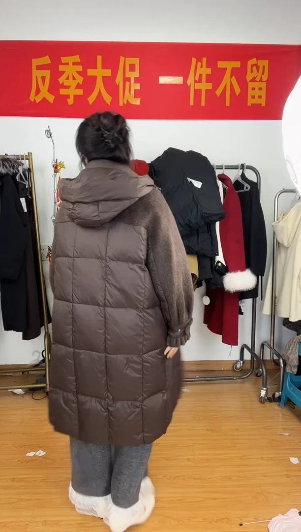 常规伊鸣服饰 女装编号咖色M码