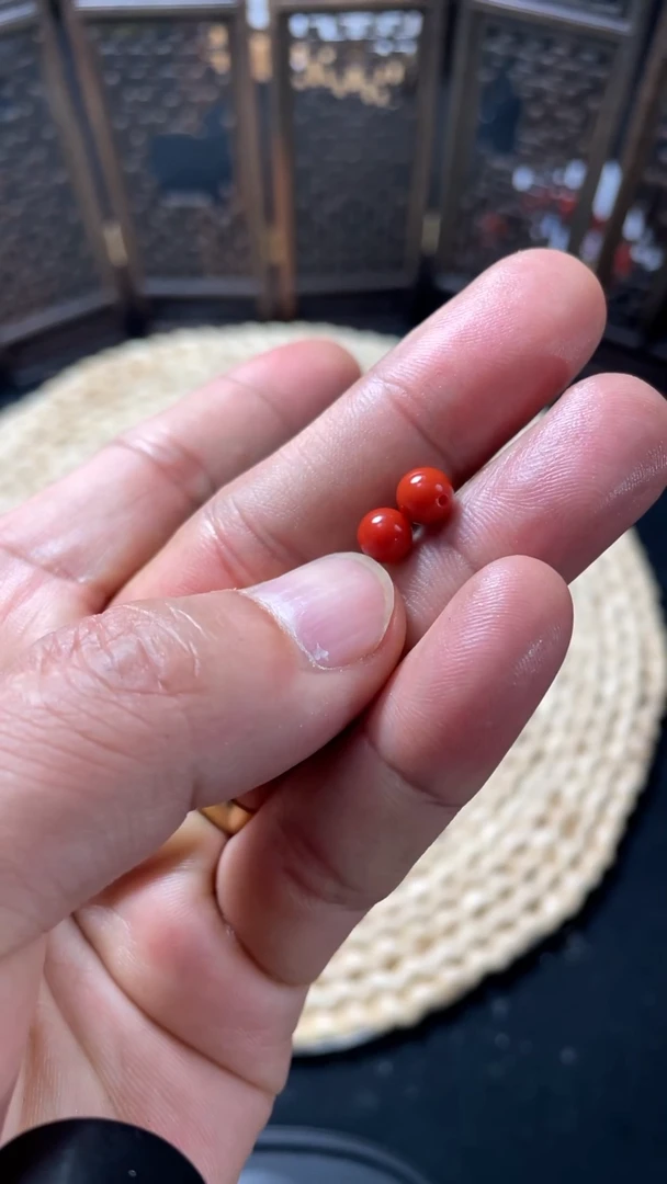 未镶嵌圆珠南红玛瑙圆珠一对6mm