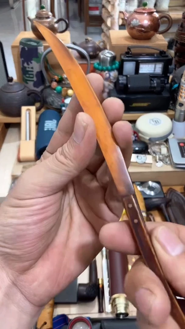 瓷片闪购商品  如图所示