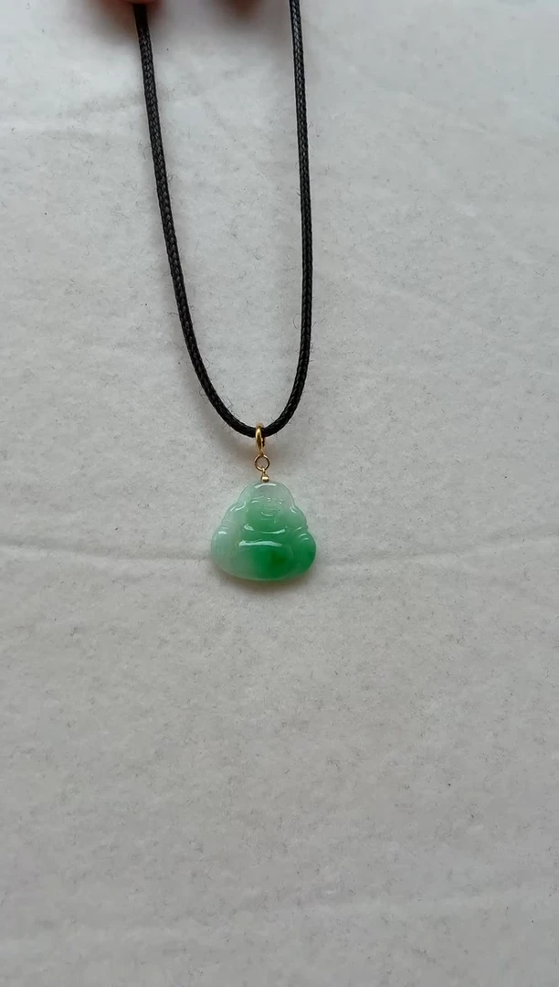 颈饰18K金镶嵌翡翠挂件