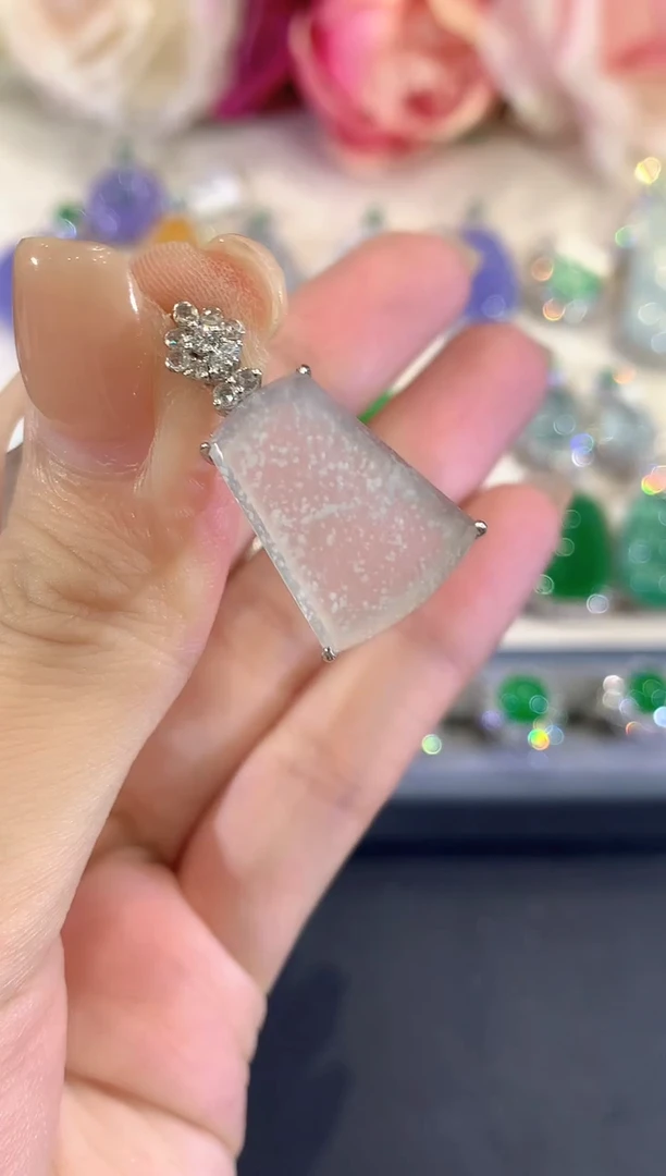 吊坠(不含链)18K金镶嵌翡翠w25