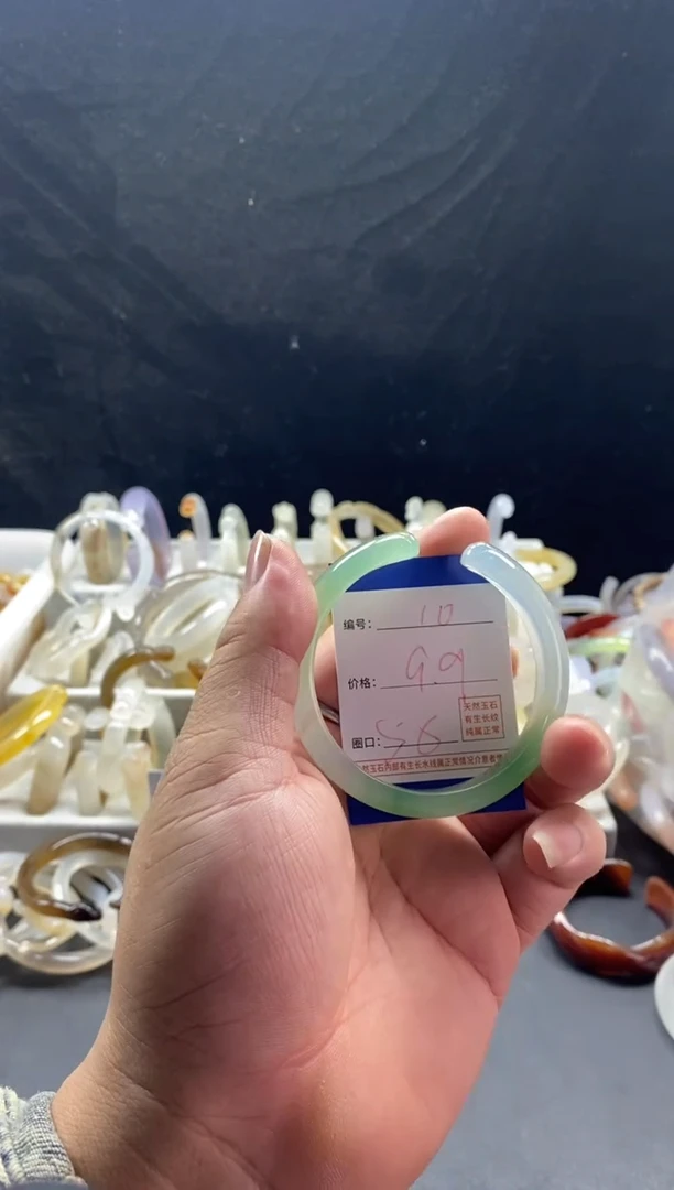 手镯玛瑙/玉髓未镶嵌10