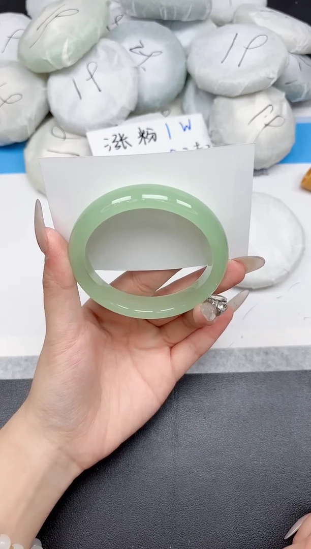 未镶嵌手镯石英质玉92-59-60