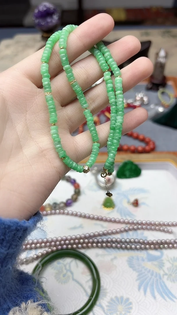 颈饰18K金镶嵌翡翠18K金翡翠长串4.5mmQK