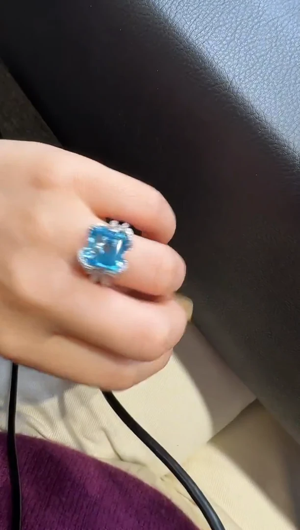 颈饰未镶嵌托帕石0089967