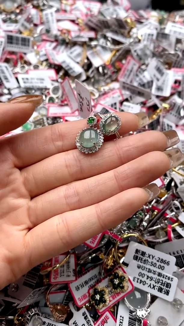 【闪购商品】翡翠戒指银S925镶嵌22222222    5