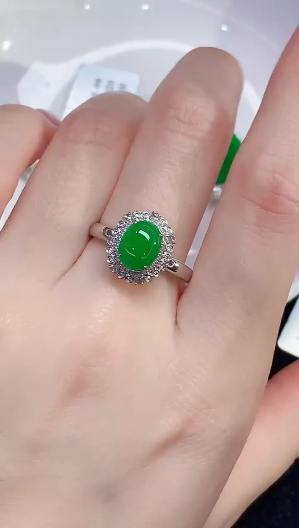 18K金镶嵌戒指翡翠LSR