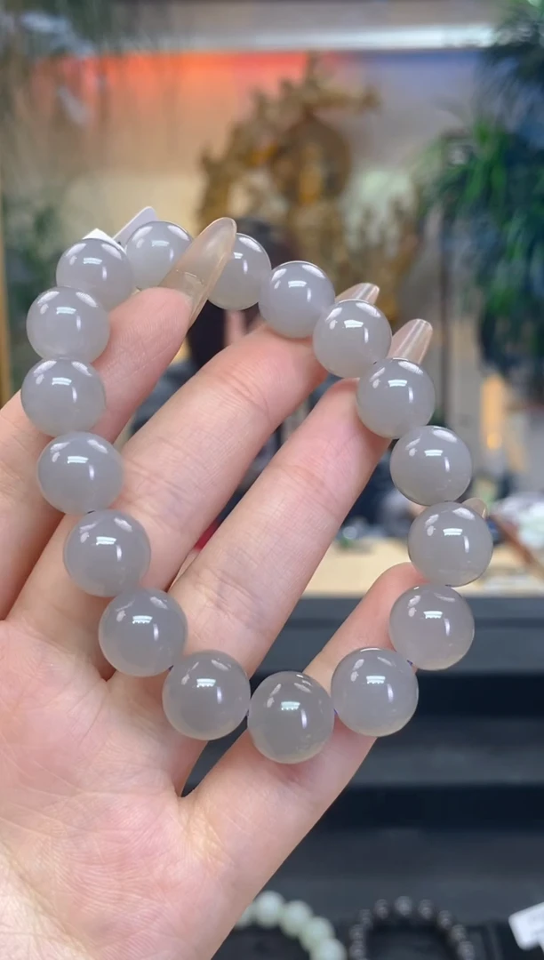 未镶嵌手串和田玉卡