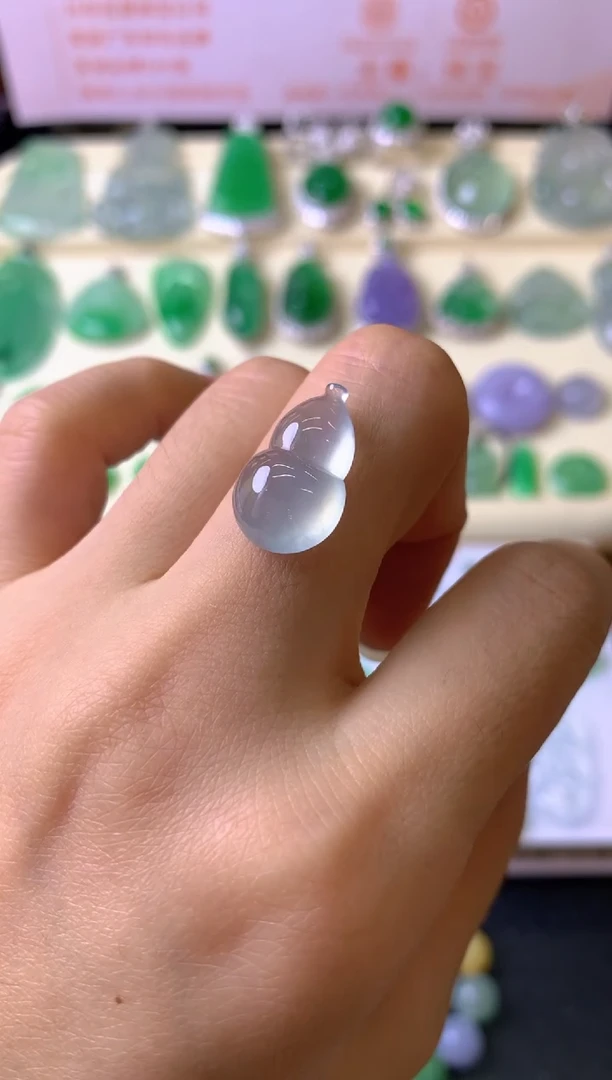 未镶嵌定制翡翠用****0裸玉（客户意向镶嵌）