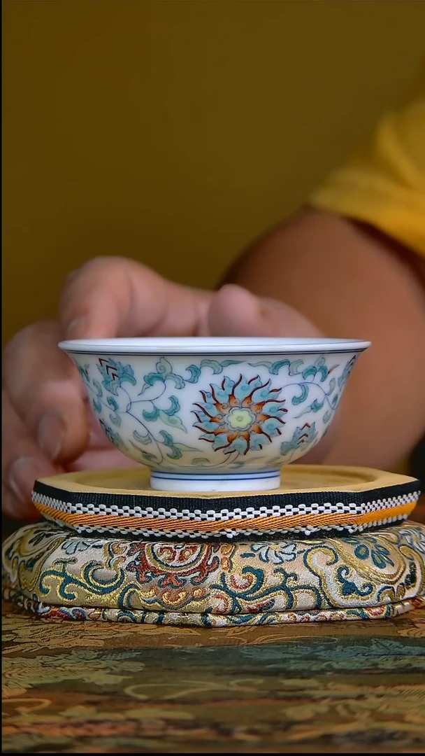 杯手工手绘杯杯很美丽