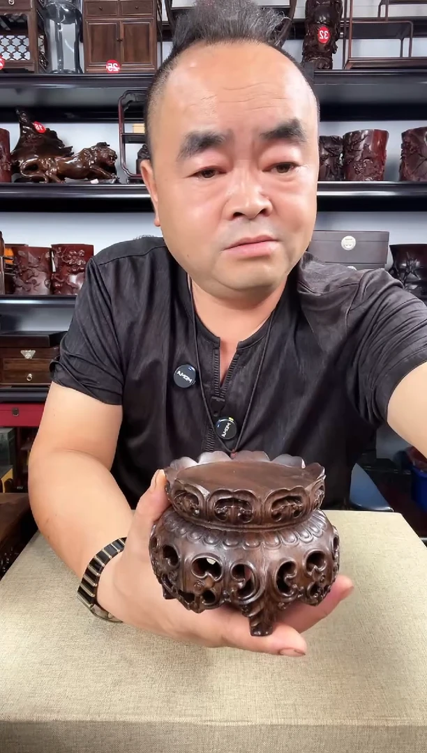木新莲底座老李红木工艺品