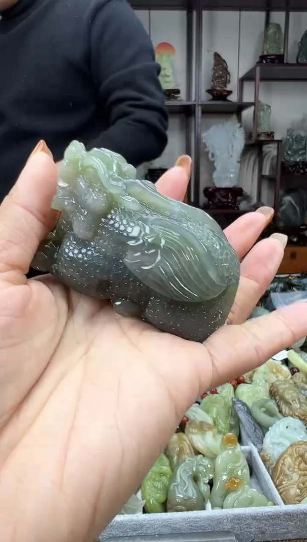 未镶嵌和田玉把件1