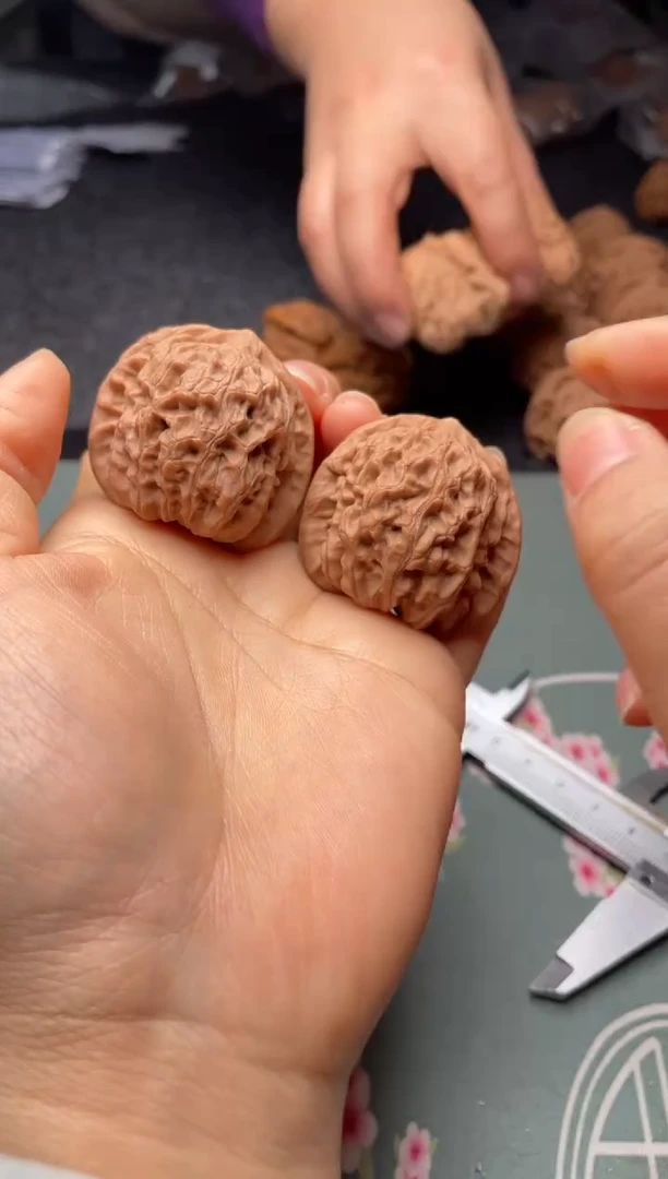 把件文玩核桃w90  龙脉  40