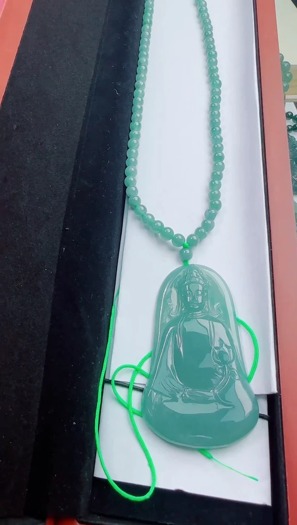 颈饰未镶嵌翡翠天然A货翡翠 多样性发其一