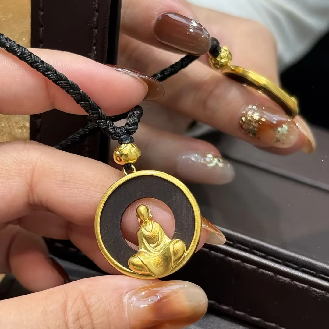 金至尊珠宝古法黄金足金999吊坠檀木禅意无相佛计价NL07011025