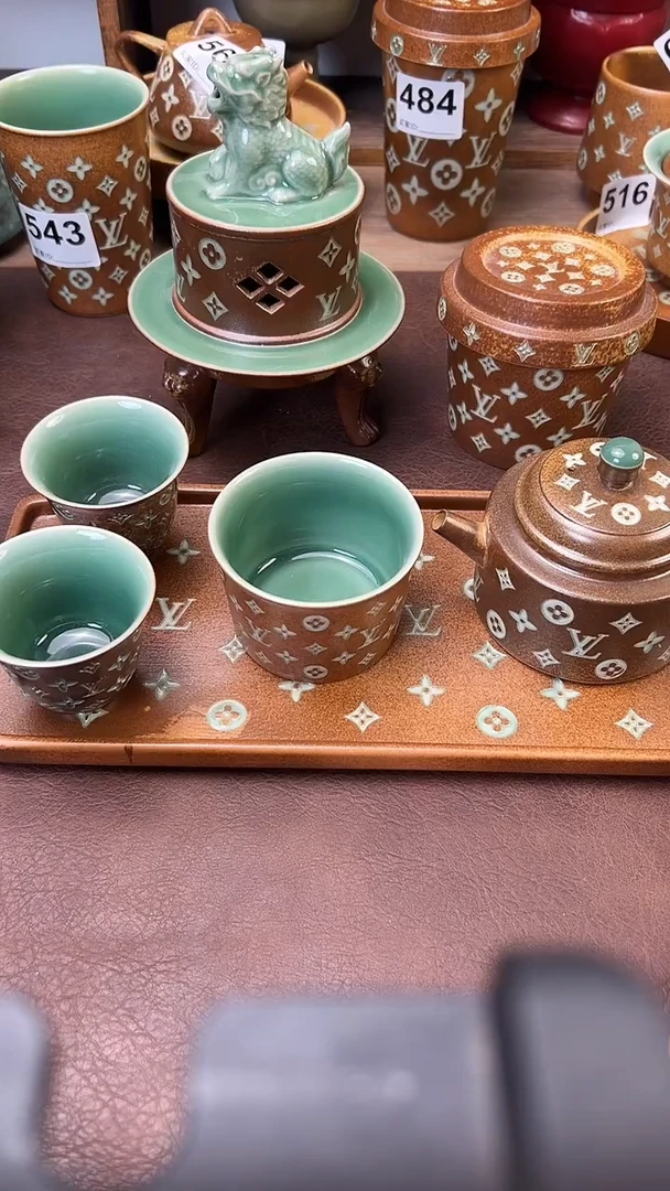 一****_8件套龙泉青瓷