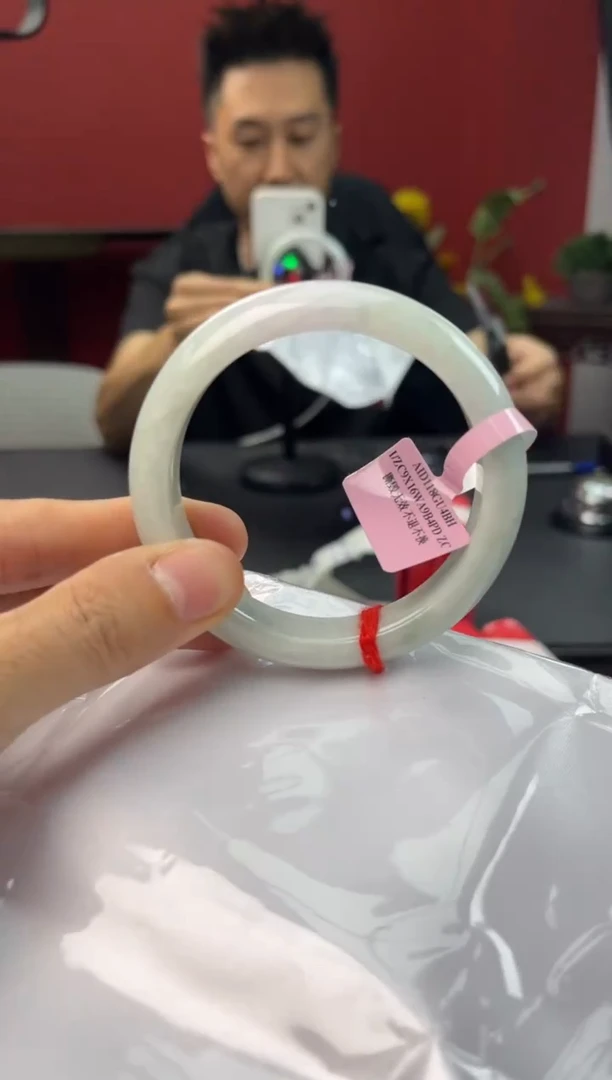 未镶嵌手镯翡翠657