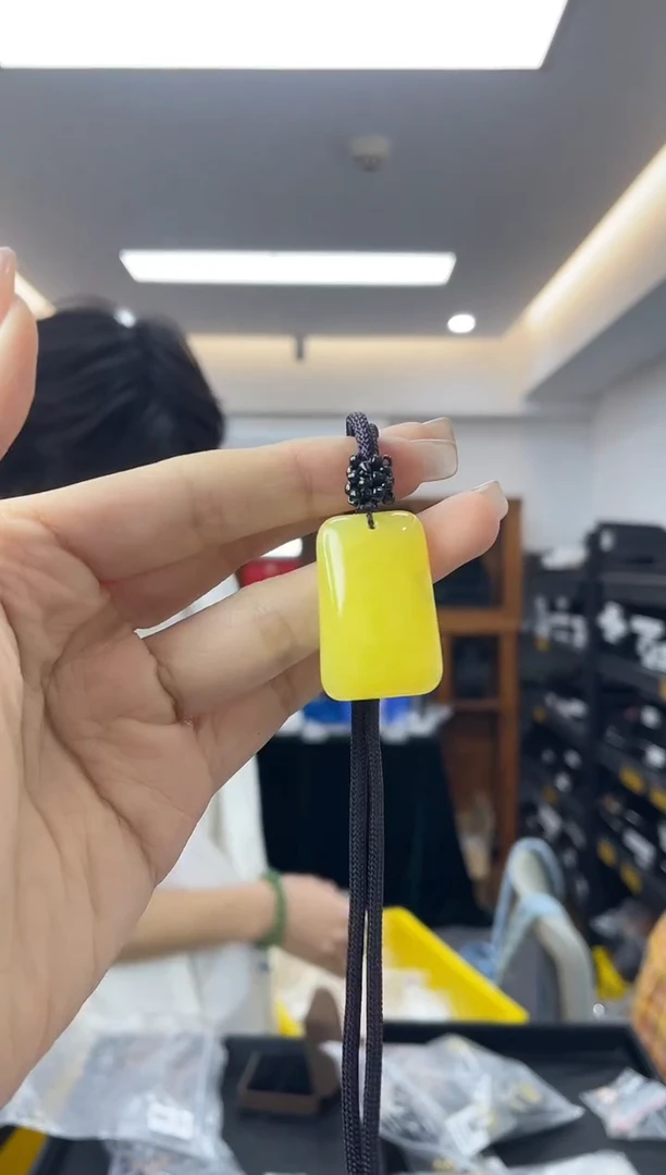 未镶嵌蜜蜡裸石多样性一件发货