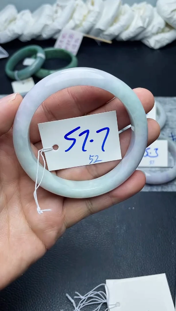 未镶嵌手镯翡翠52