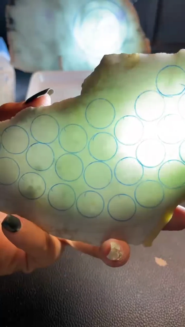 定制翡翠手镯未镶嵌秋**起翡翠