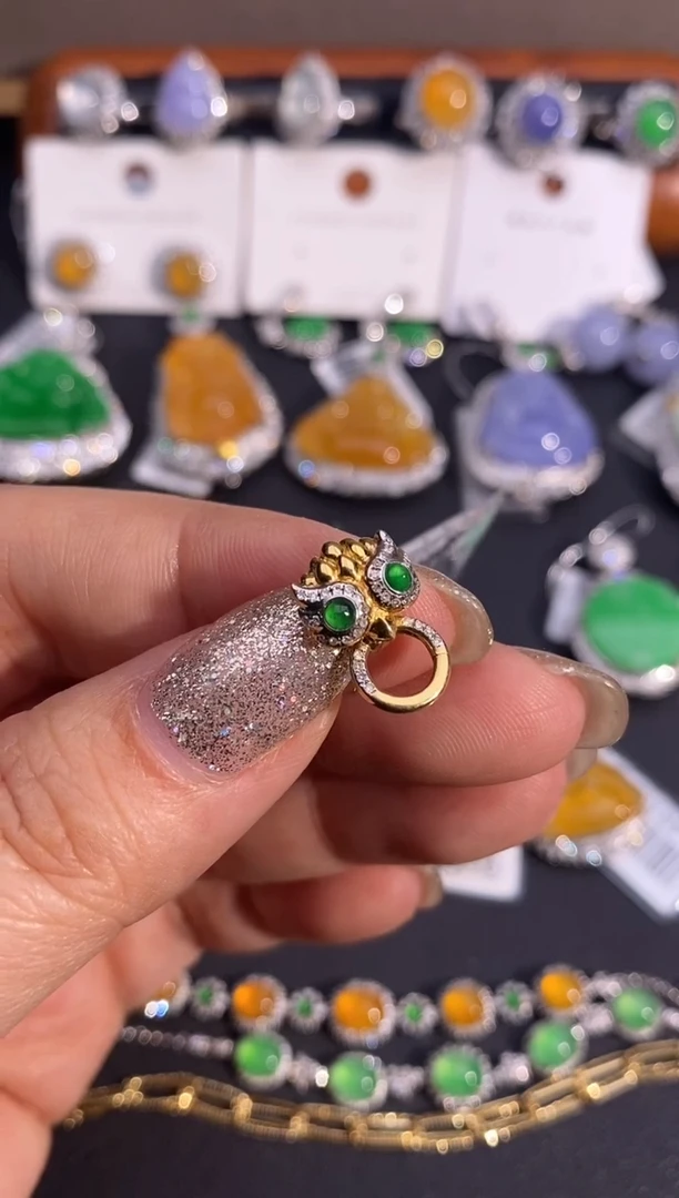 【闪购商品】翡翠颈饰18K金镶嵌扣头