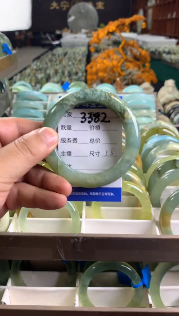 未镶嵌蛇纹石玉手镯3382