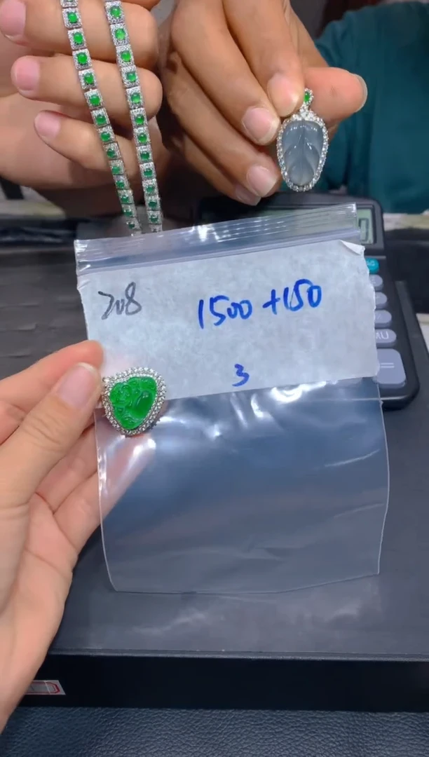 【闪购商品】定制翡翠未镶嵌208吊坠多样性拍一发一毛货定制抛光