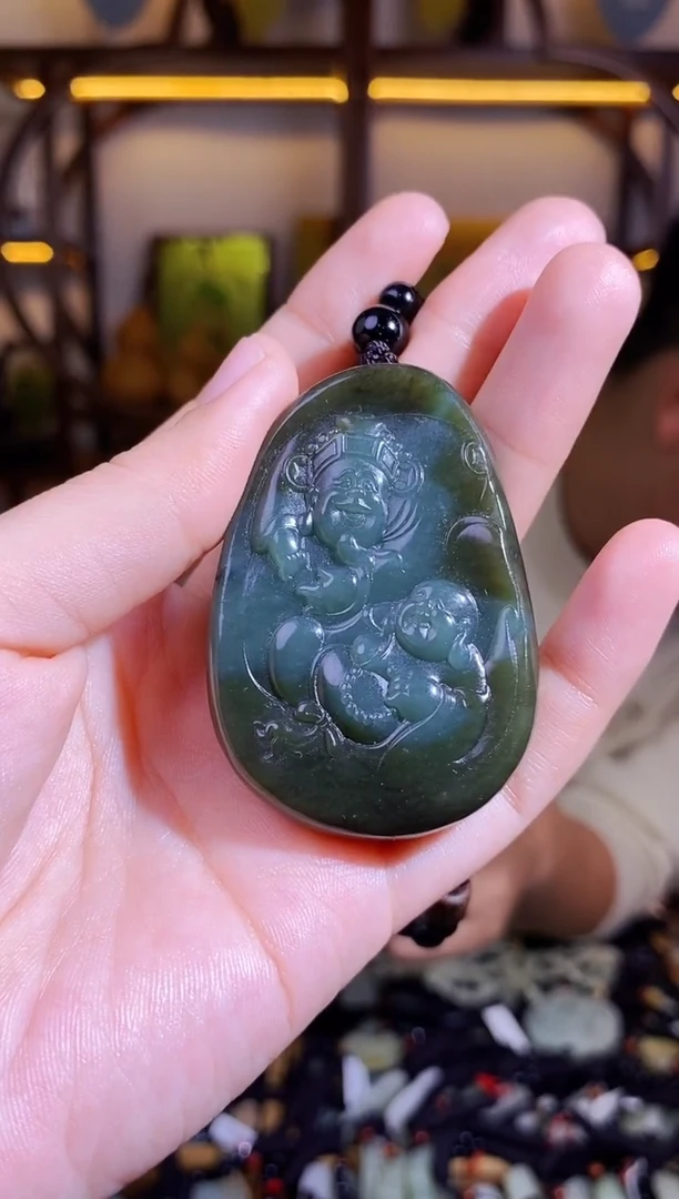 颈饰未镶嵌和田玉1